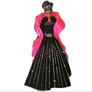 Stunning Happy Holidays Barbie African American 1998 Christmas Special Edition